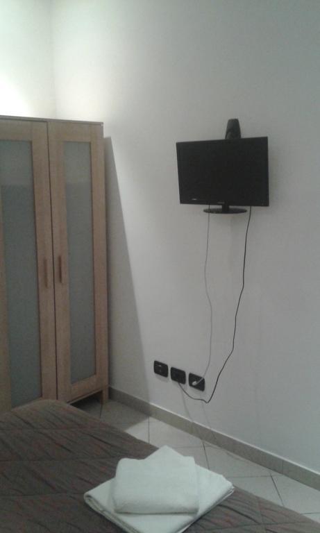 Bed And Breakfast Linate Peschiera Borromeo Exterior foto